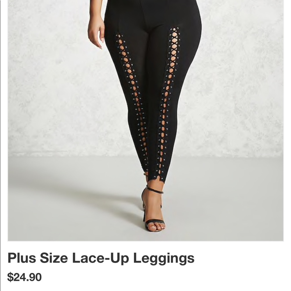2 pairs of lace up leggings